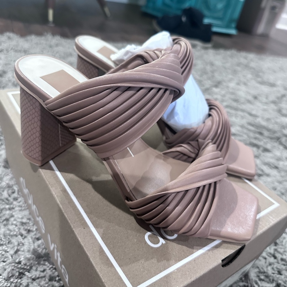 Dolce Vita Pilton Heels